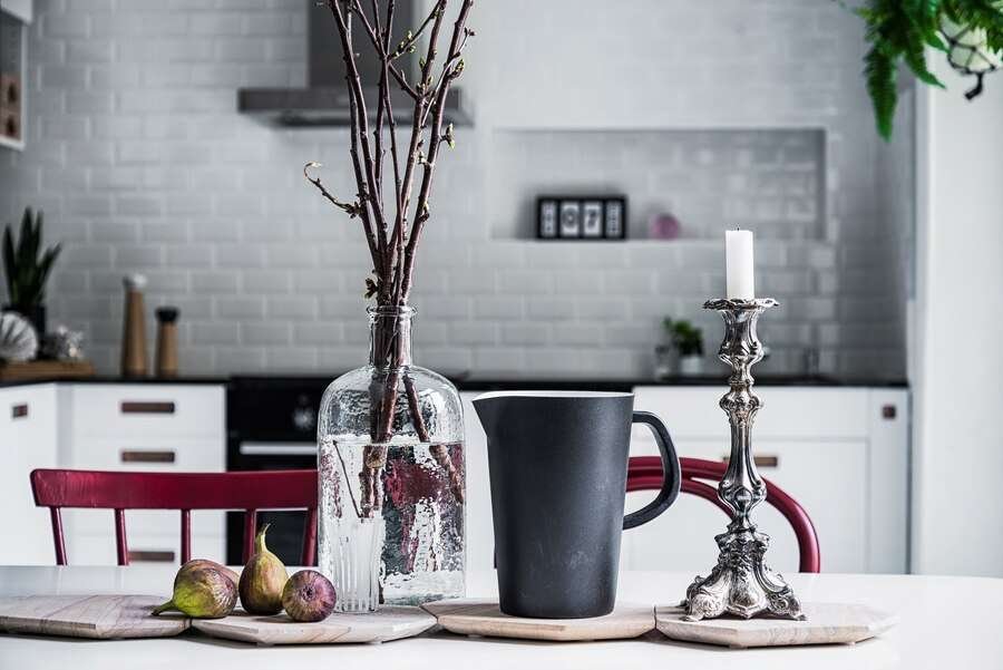 Black and white kitchen decor showcasing modern elegance and timeless style